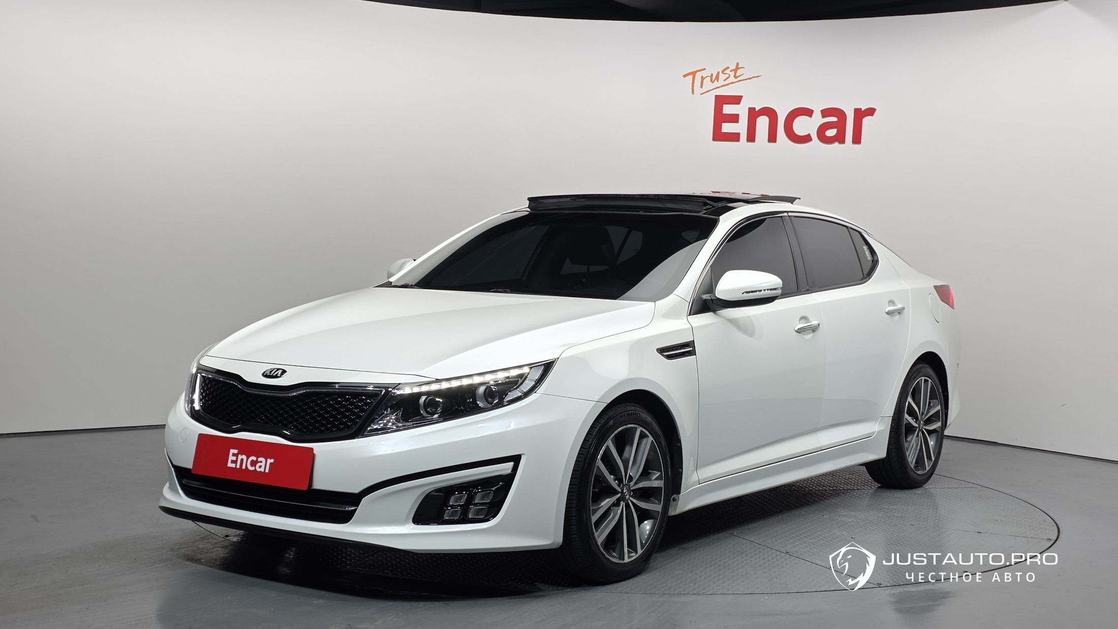 Автомобиль Kia K5