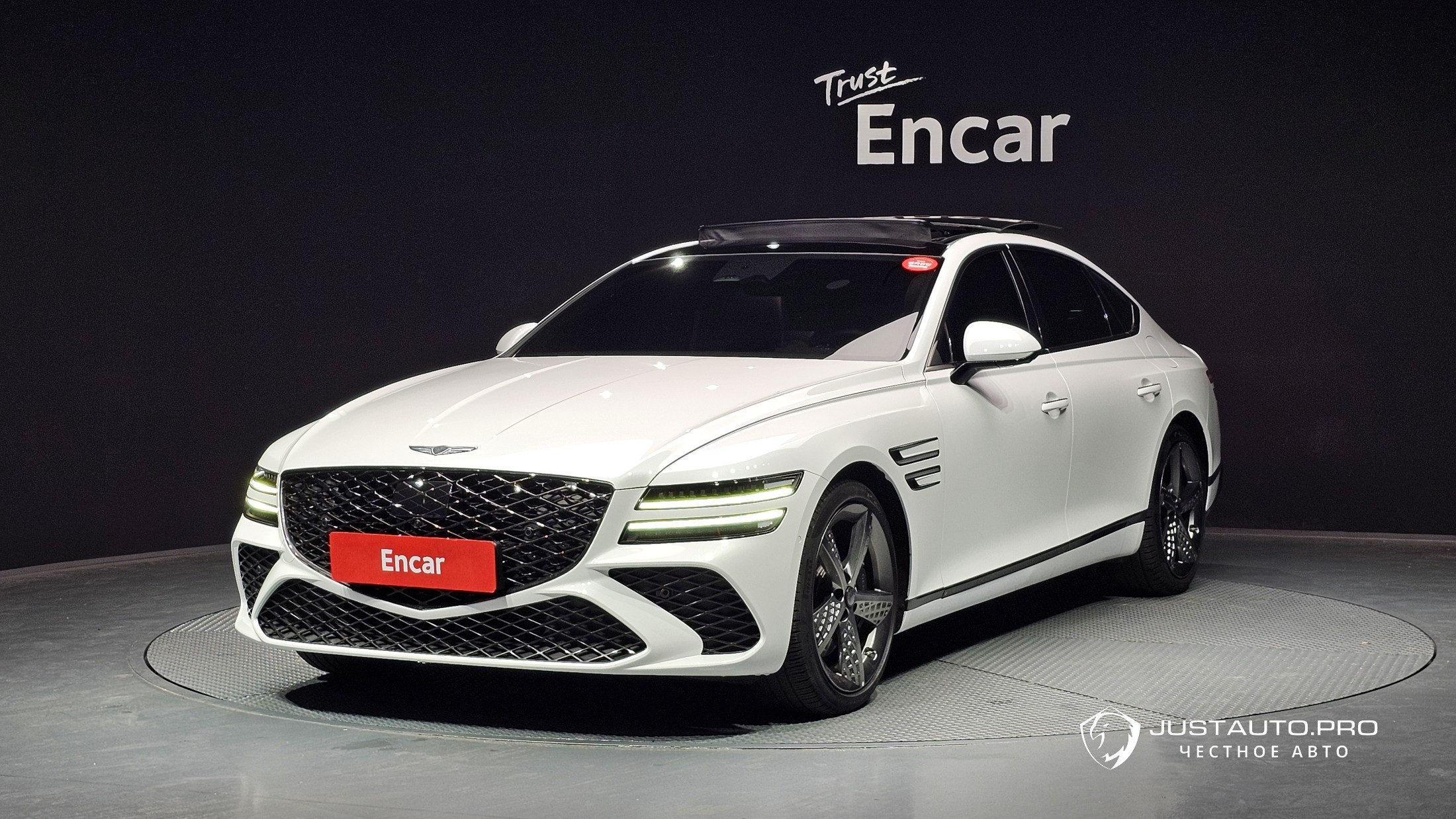 Автомобиль Genesis G80