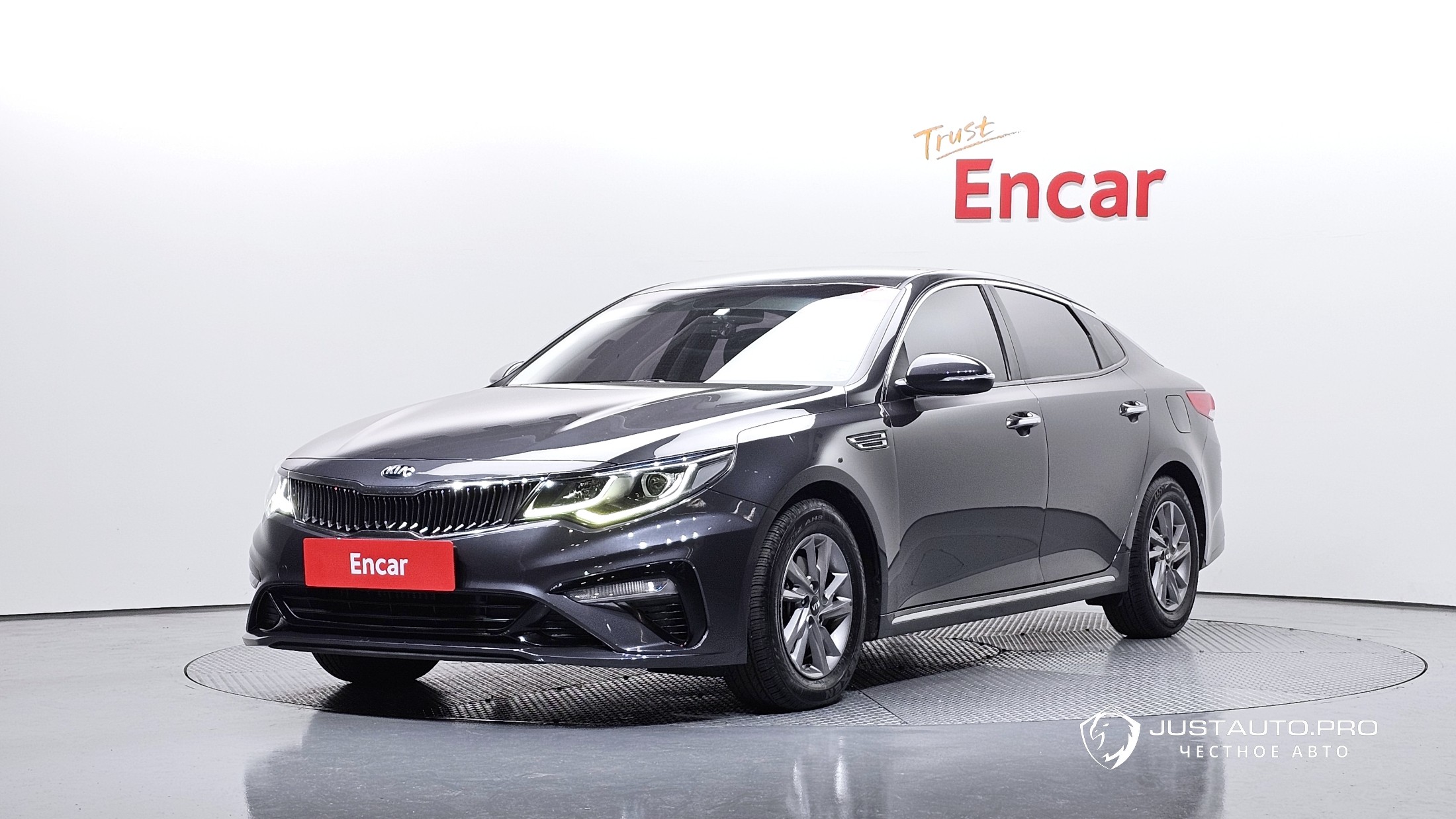 Автомобиль Kia K5