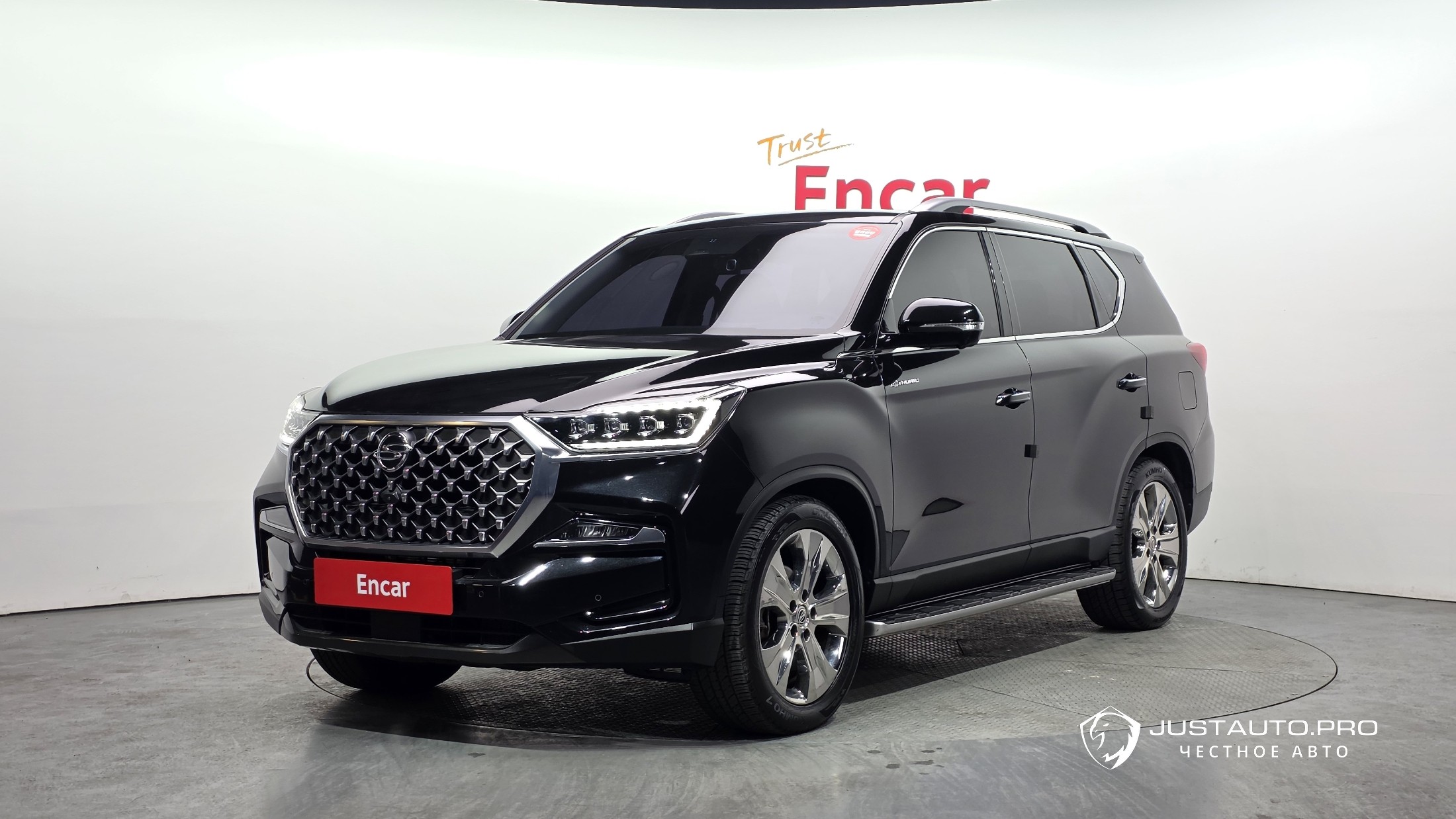 Автомобиль KG_Mobility_Ssangyong Rexton