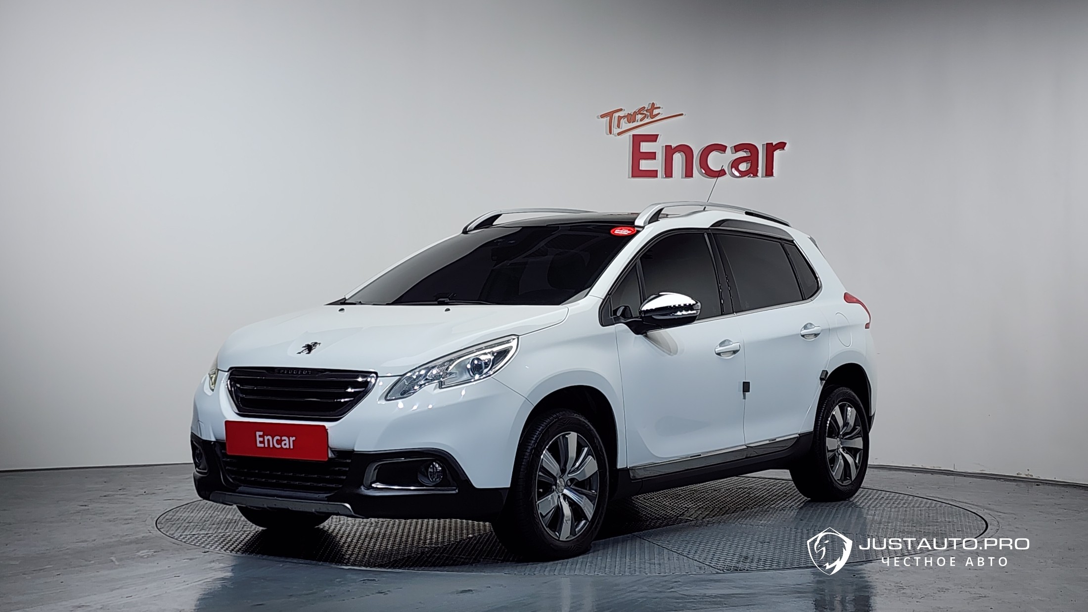 Автомобиль Peugeot 2008