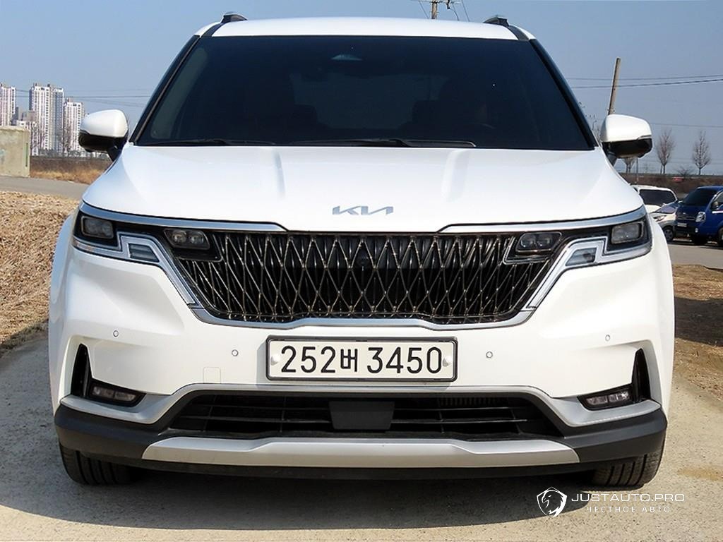 Автомобиль Kia Canival