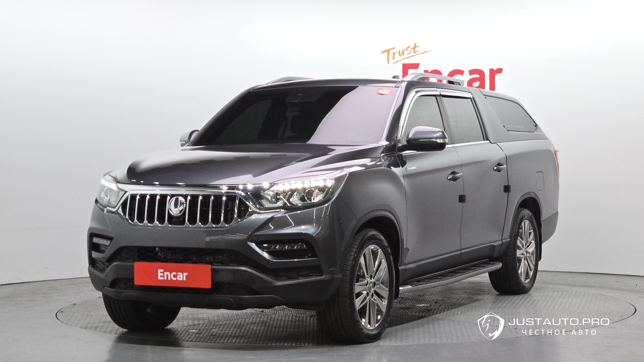Автомобиль KG_Mobility_Ssangyong Rexton