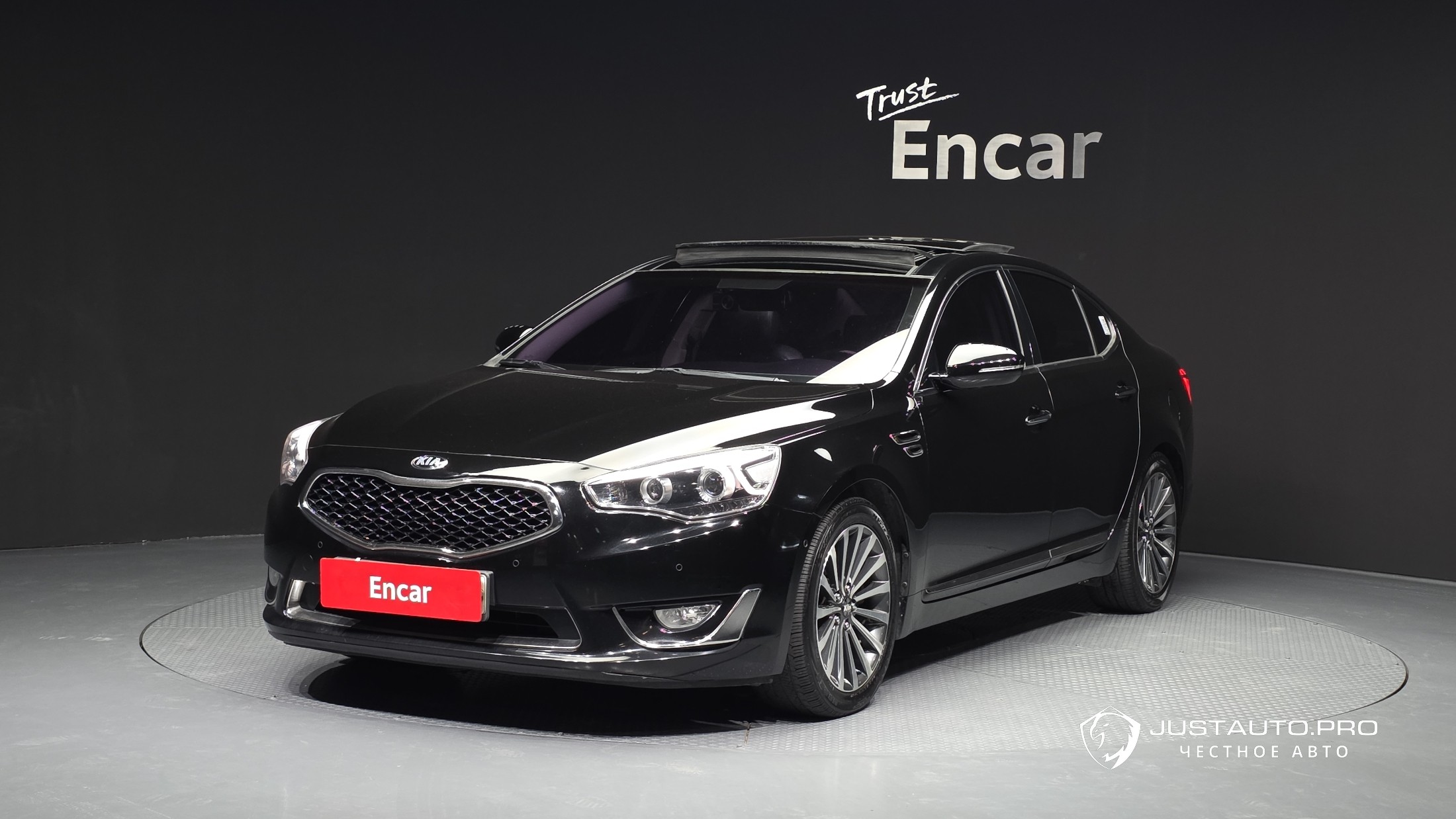 Автомобиль Kia K7