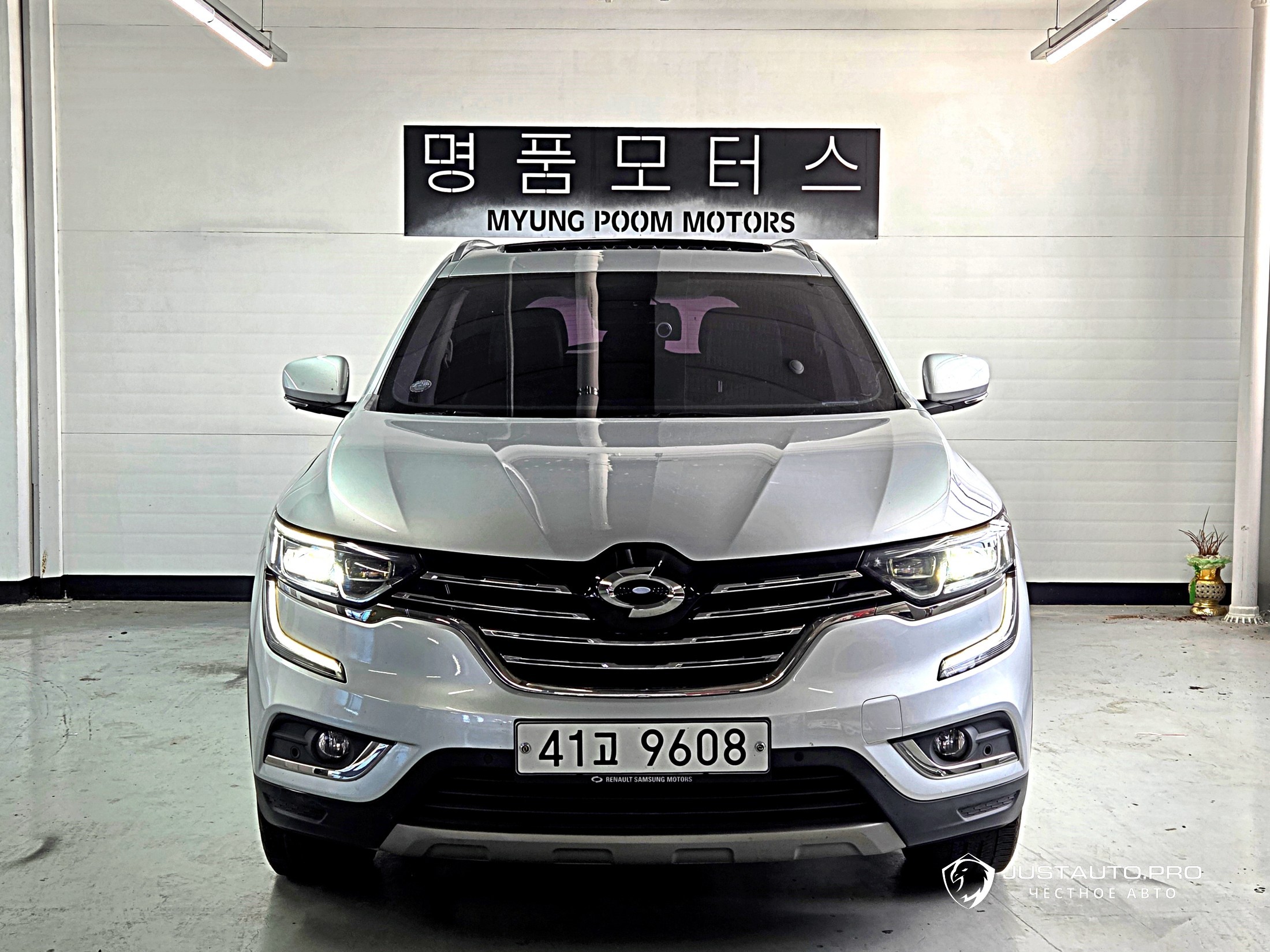 Автомобиль Renault-KoreaSamsung QM6
