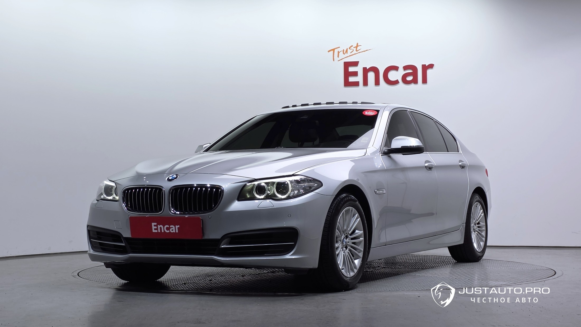 Автомобиль BMW 5-Series