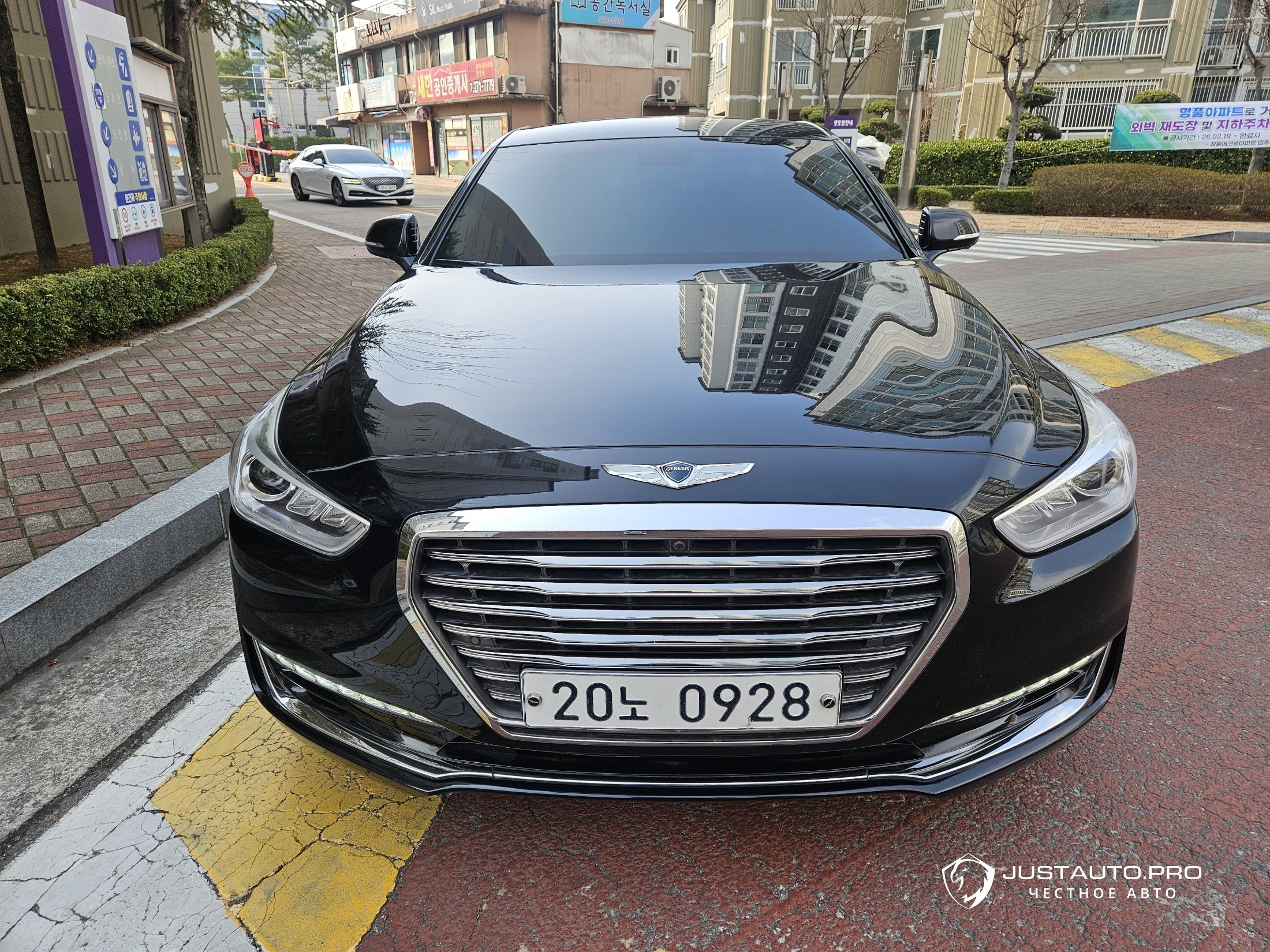 Автомобиль Genesis EQ900