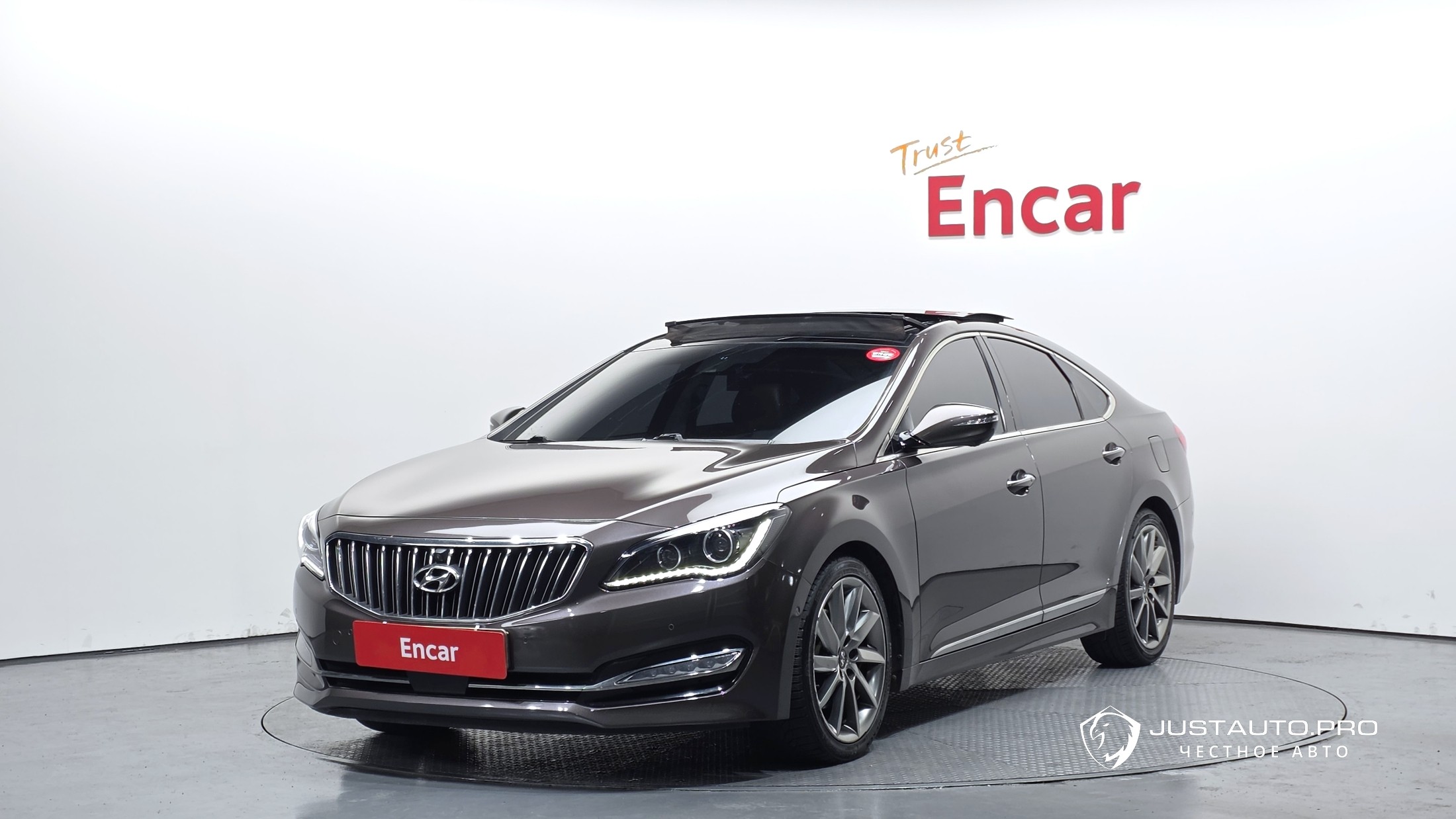 Автомобиль Hyundai Aslan