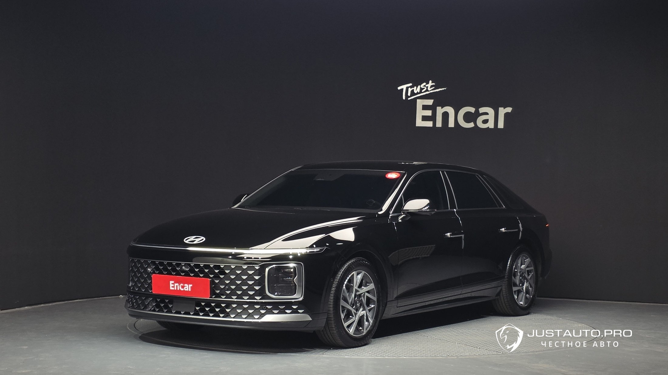 Автомобиль Hyundai Grandeur