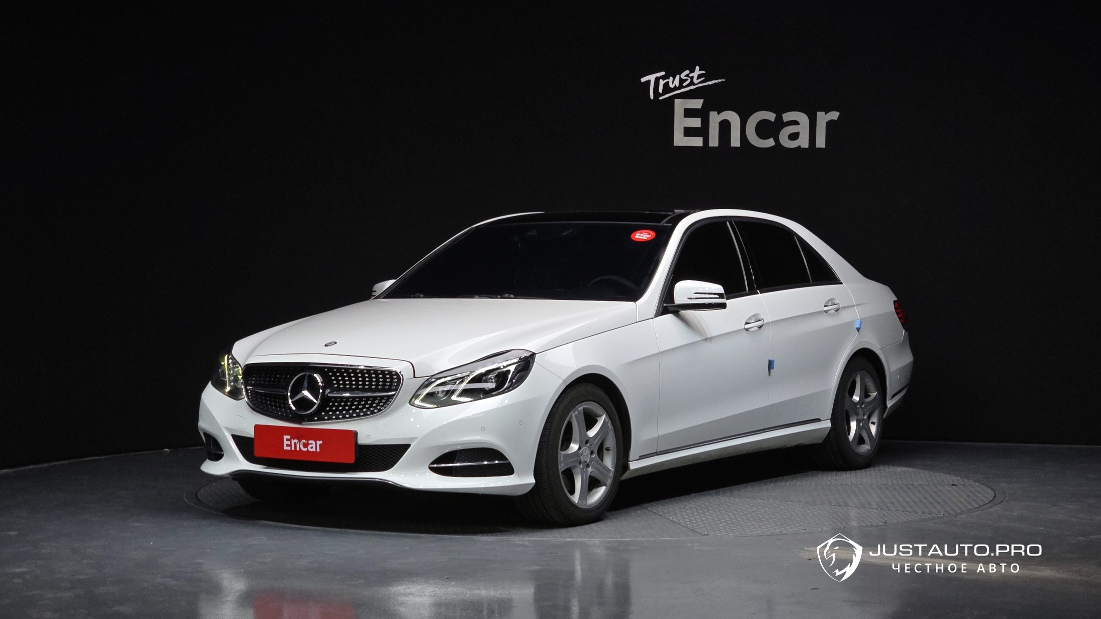 Автомобиль Mercedes-Benz E-Class