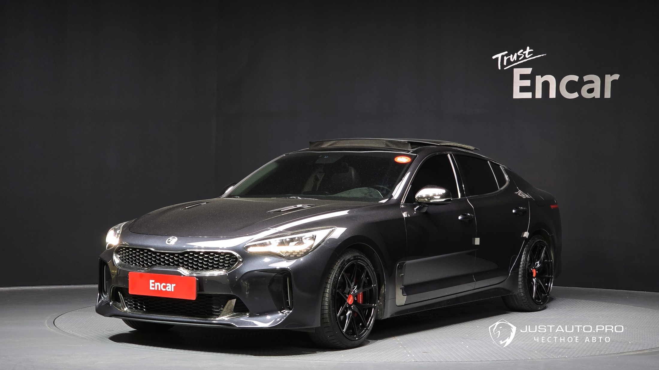 Автомобиль Kia Stinger