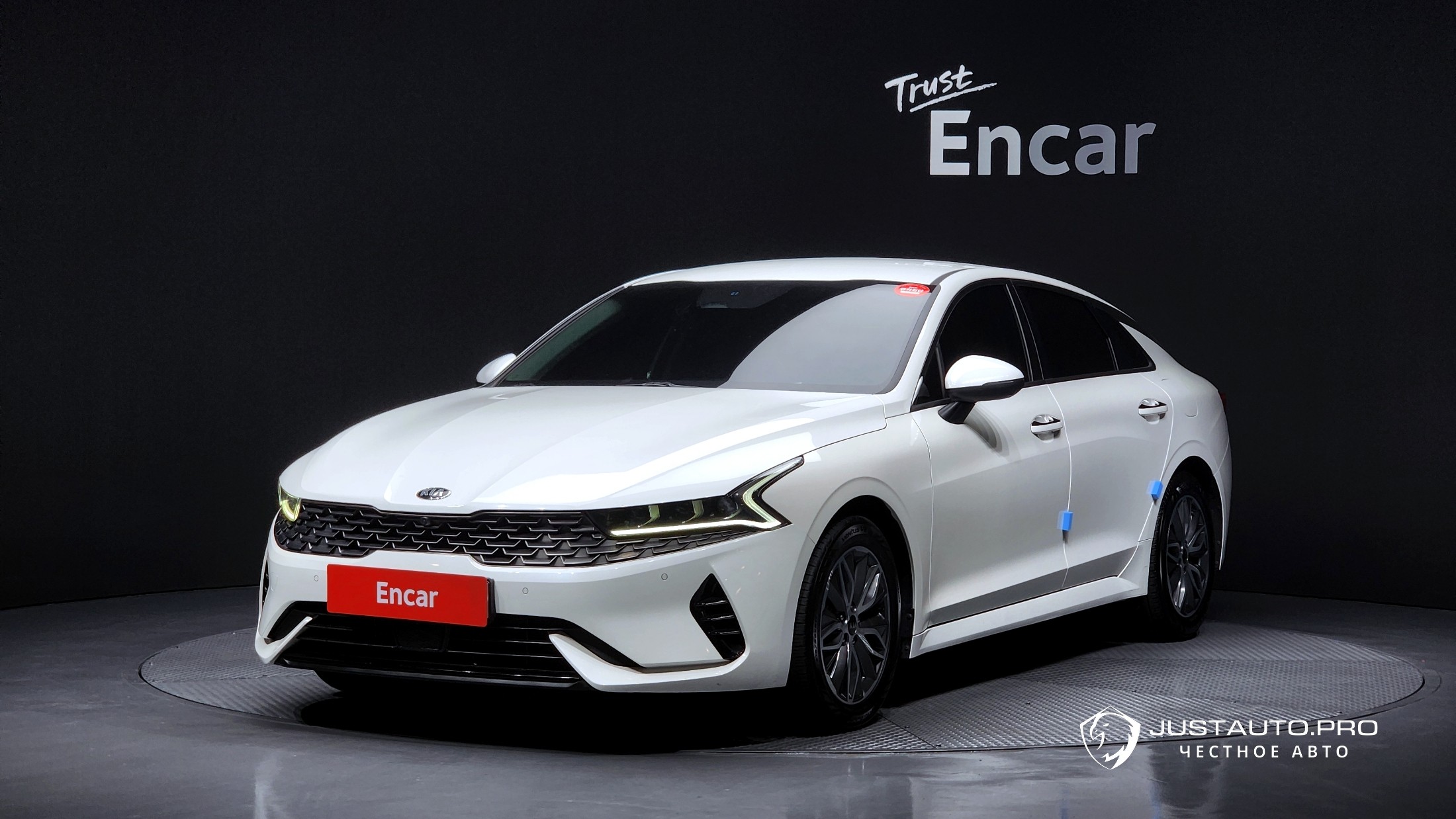 Автомобиль Kia K5