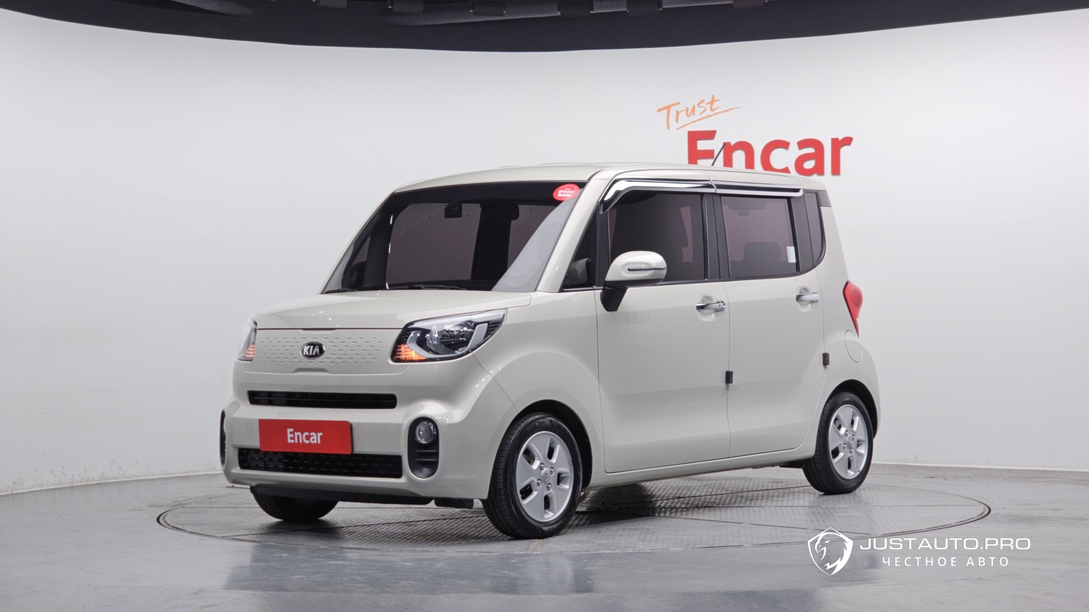 Автомобиль Kia RAY