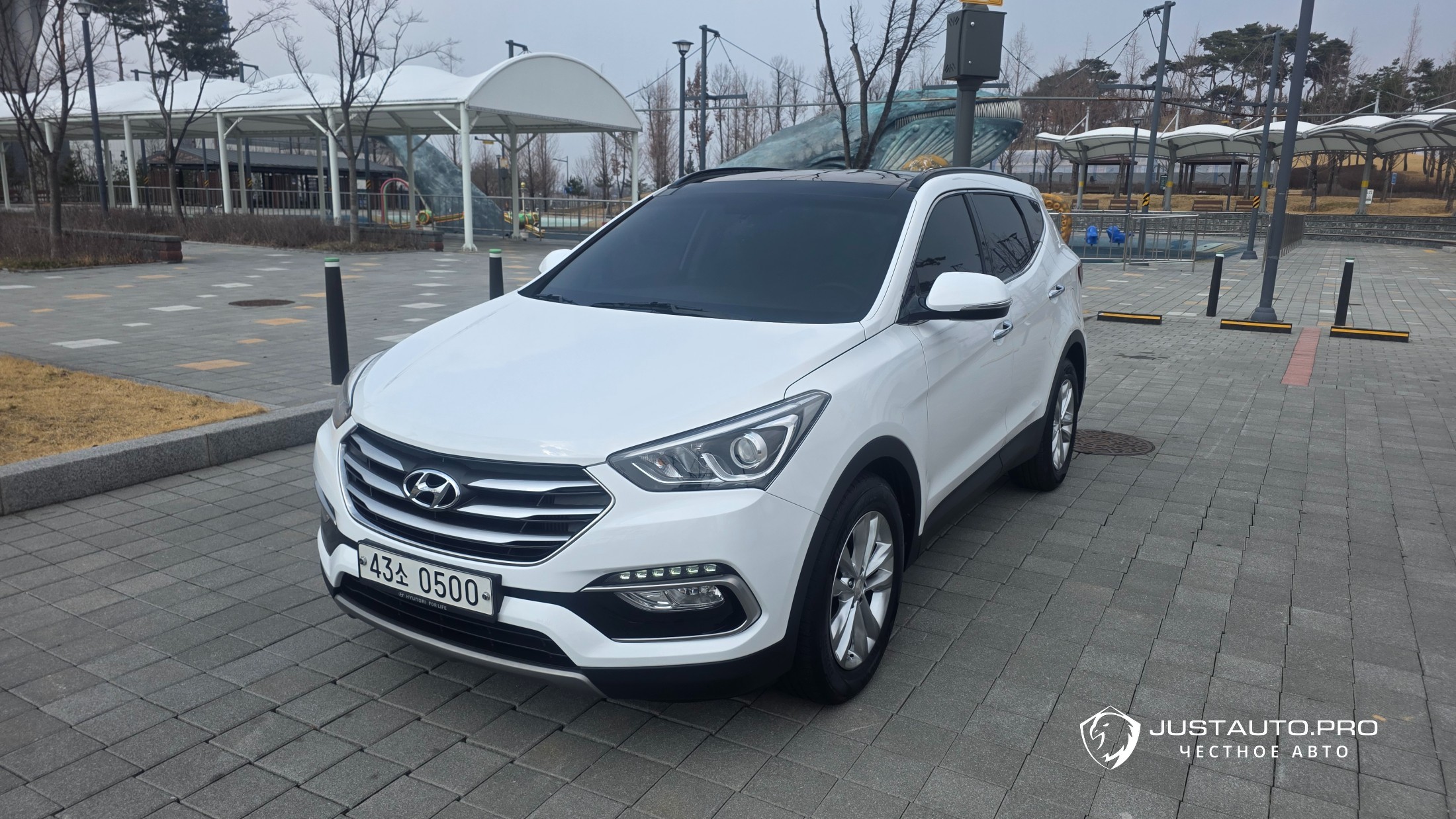 Автомобиль Hyundai Santafe
