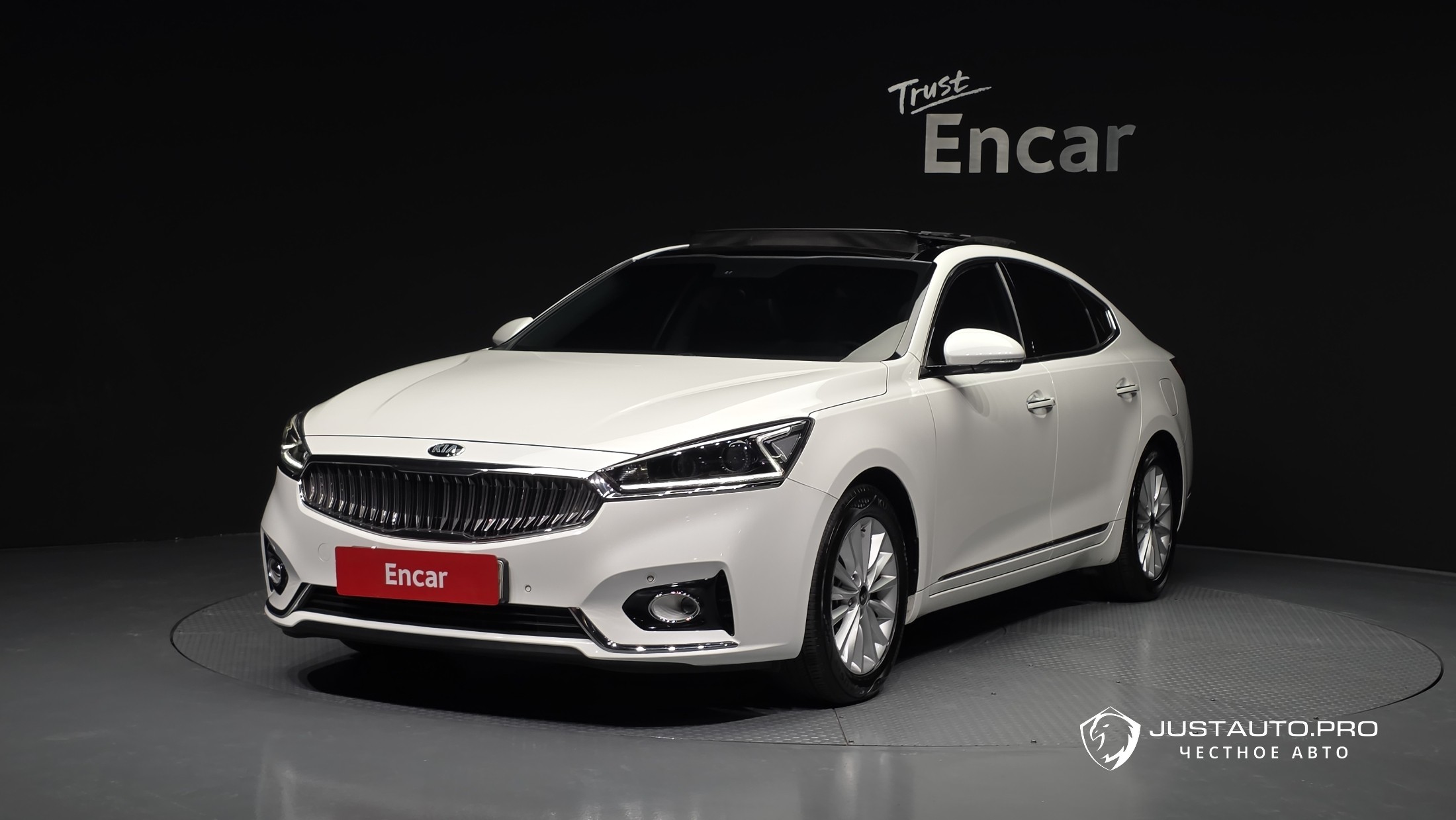 Автомобиль Kia K7