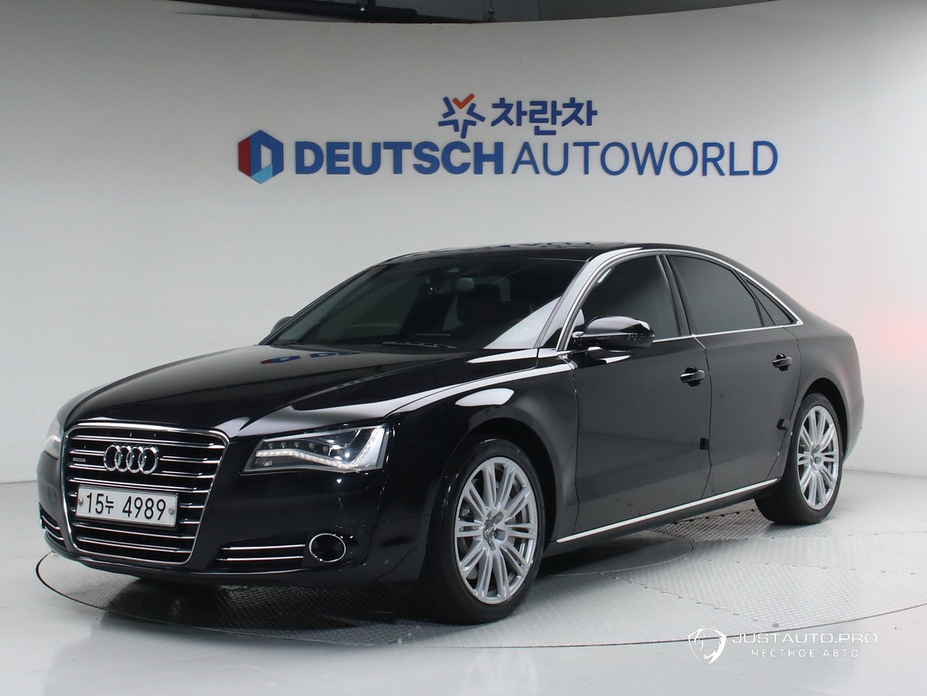 Автомобиль Audi A8