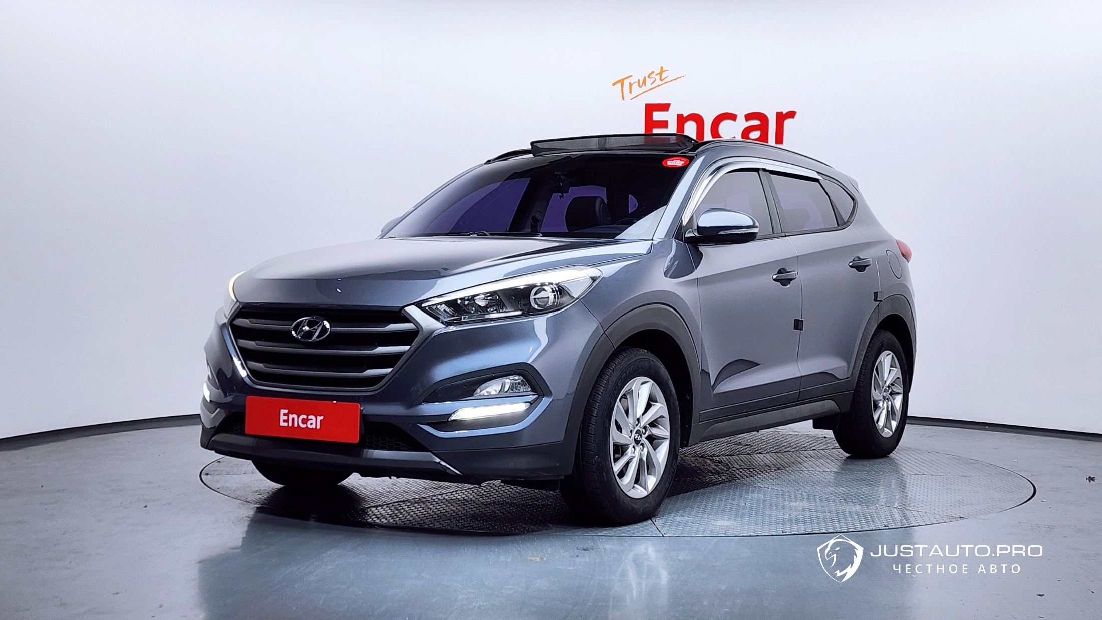 Автомобиль Hyundai Tucson