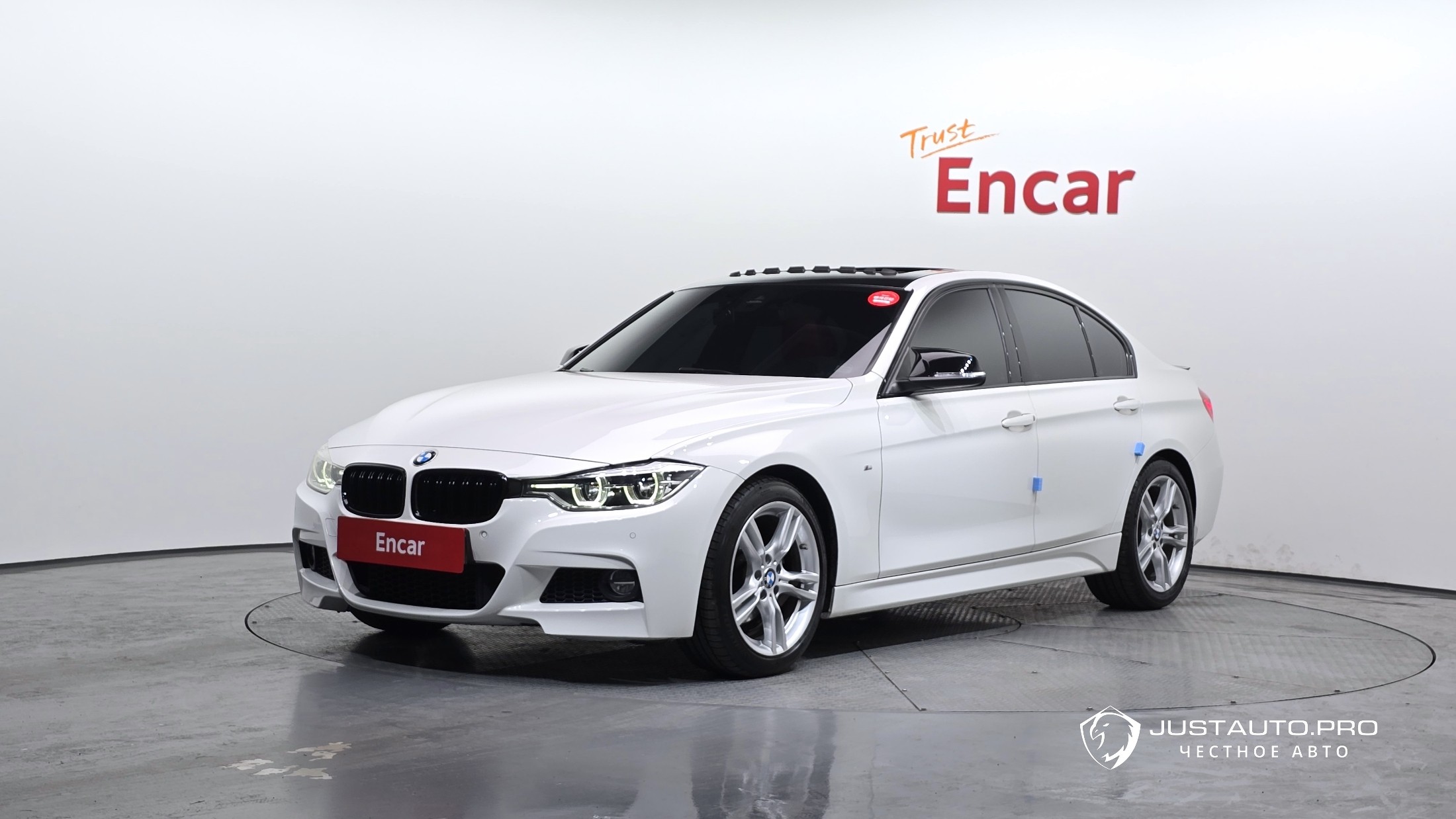 Автомобиль BMW 3-Series