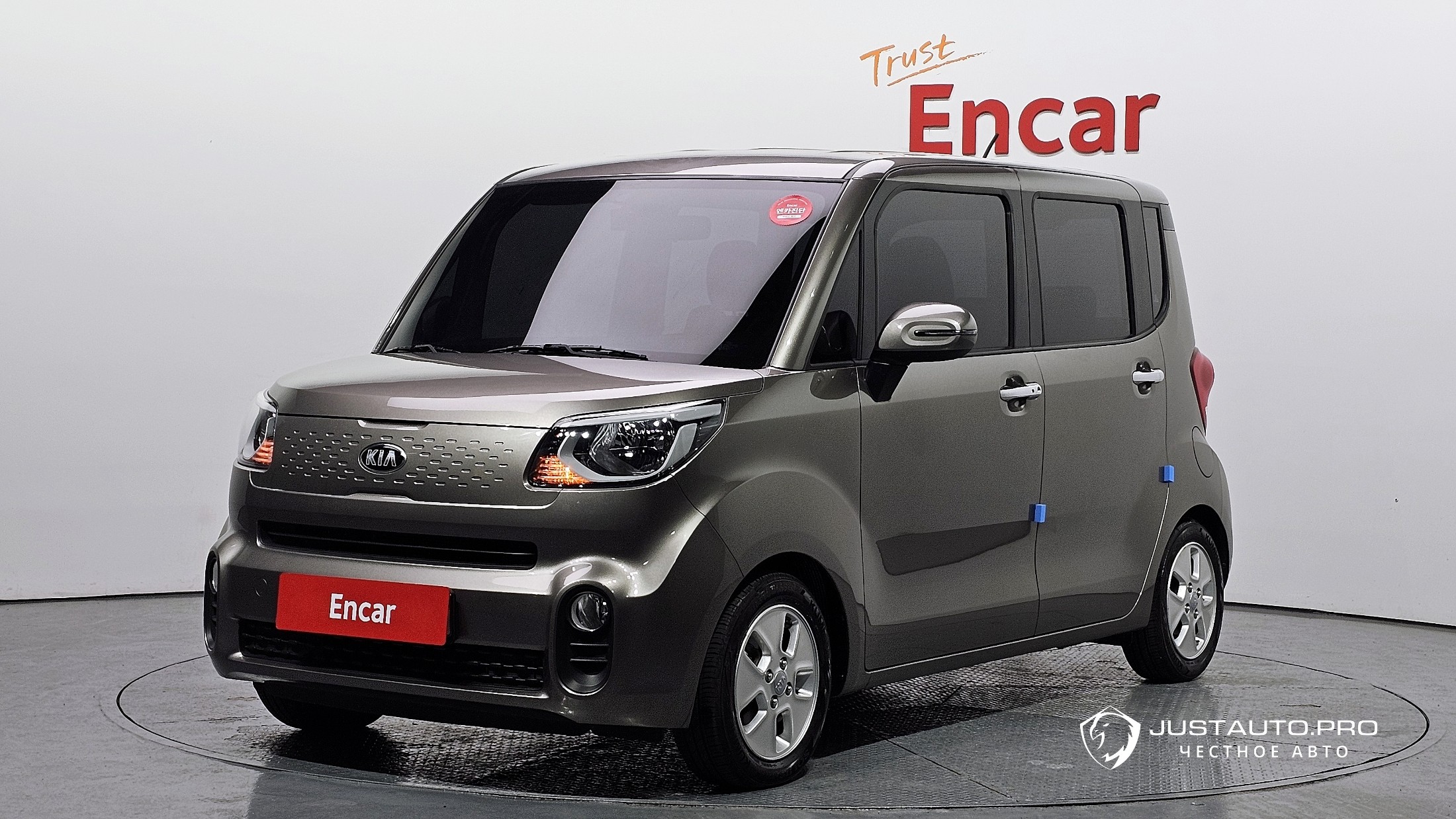 Автомобиль Kia RAY