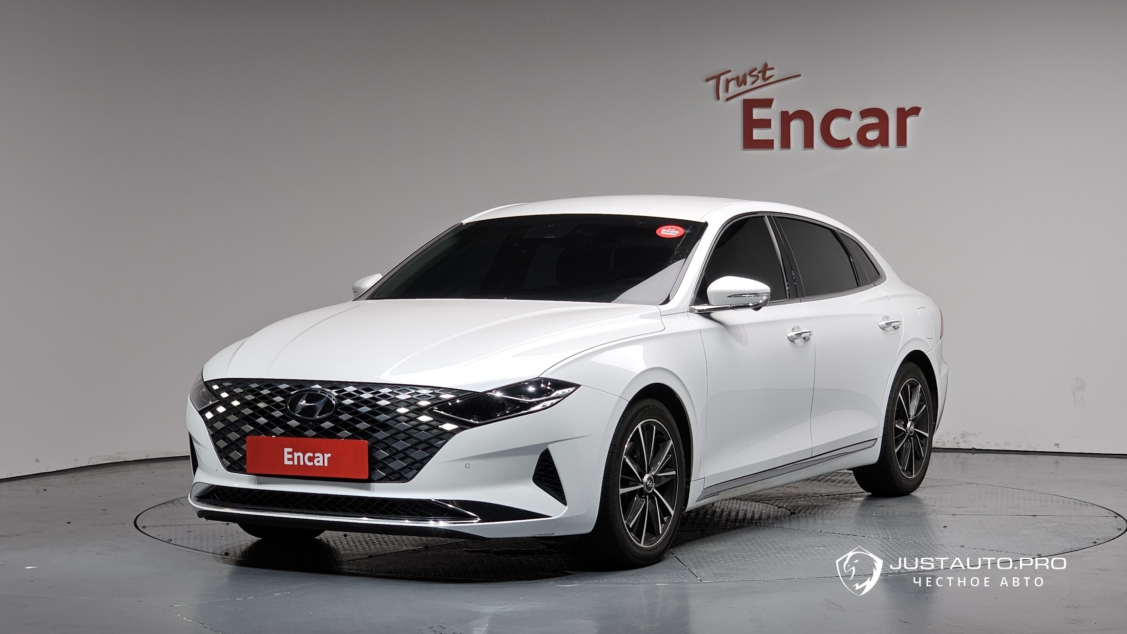 Автомобиль Hyundai Grandeur