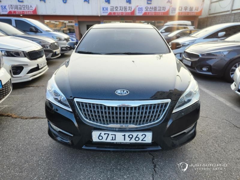 Автомобиль Kia K7