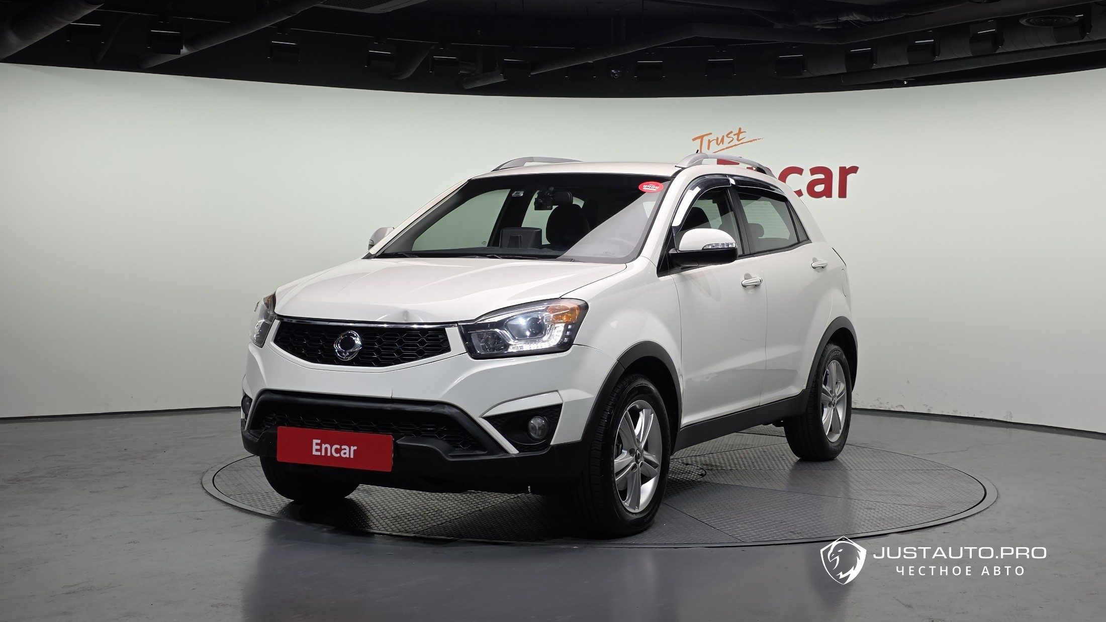 Автомобиль KG_Mobility_Ssangyong KORANDO