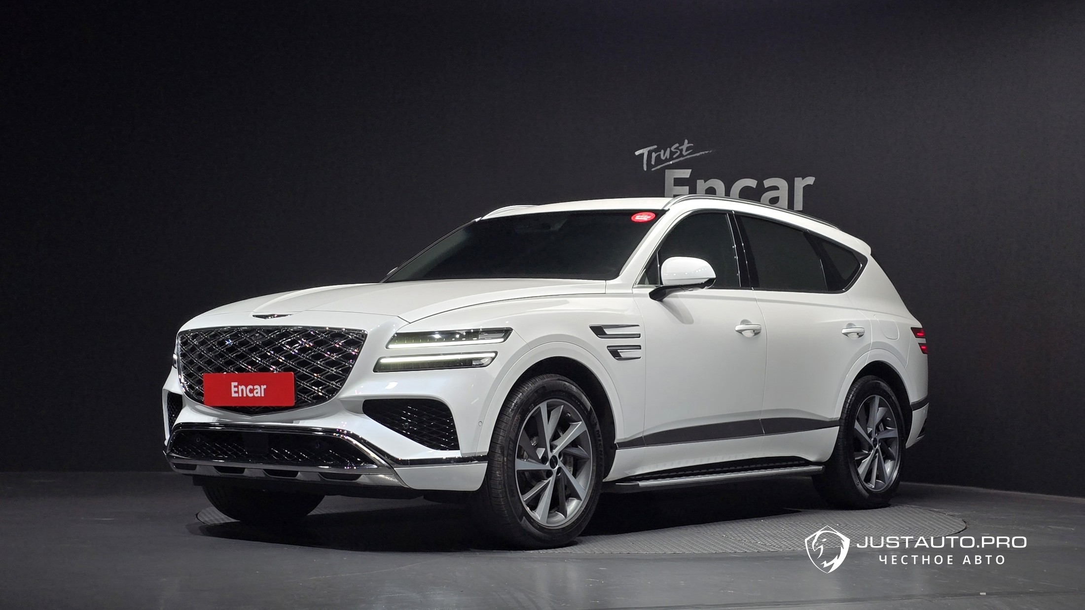 Автомобиль Genesis GV80