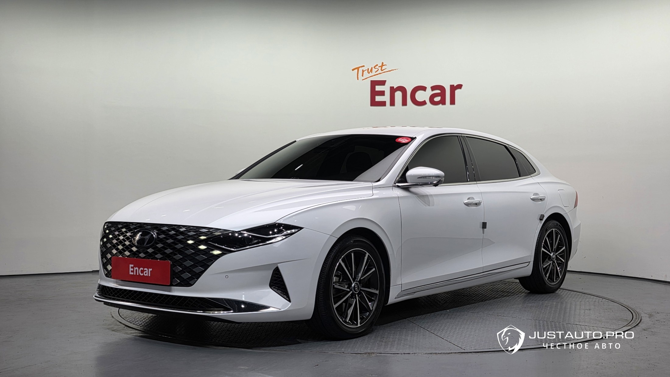 Автомобиль Hyundai Grandeur