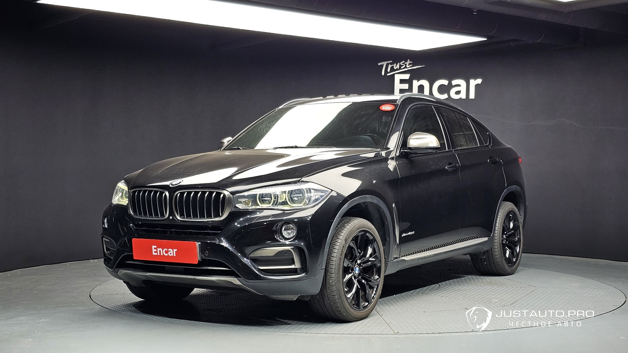 Автомобиль BMW X6