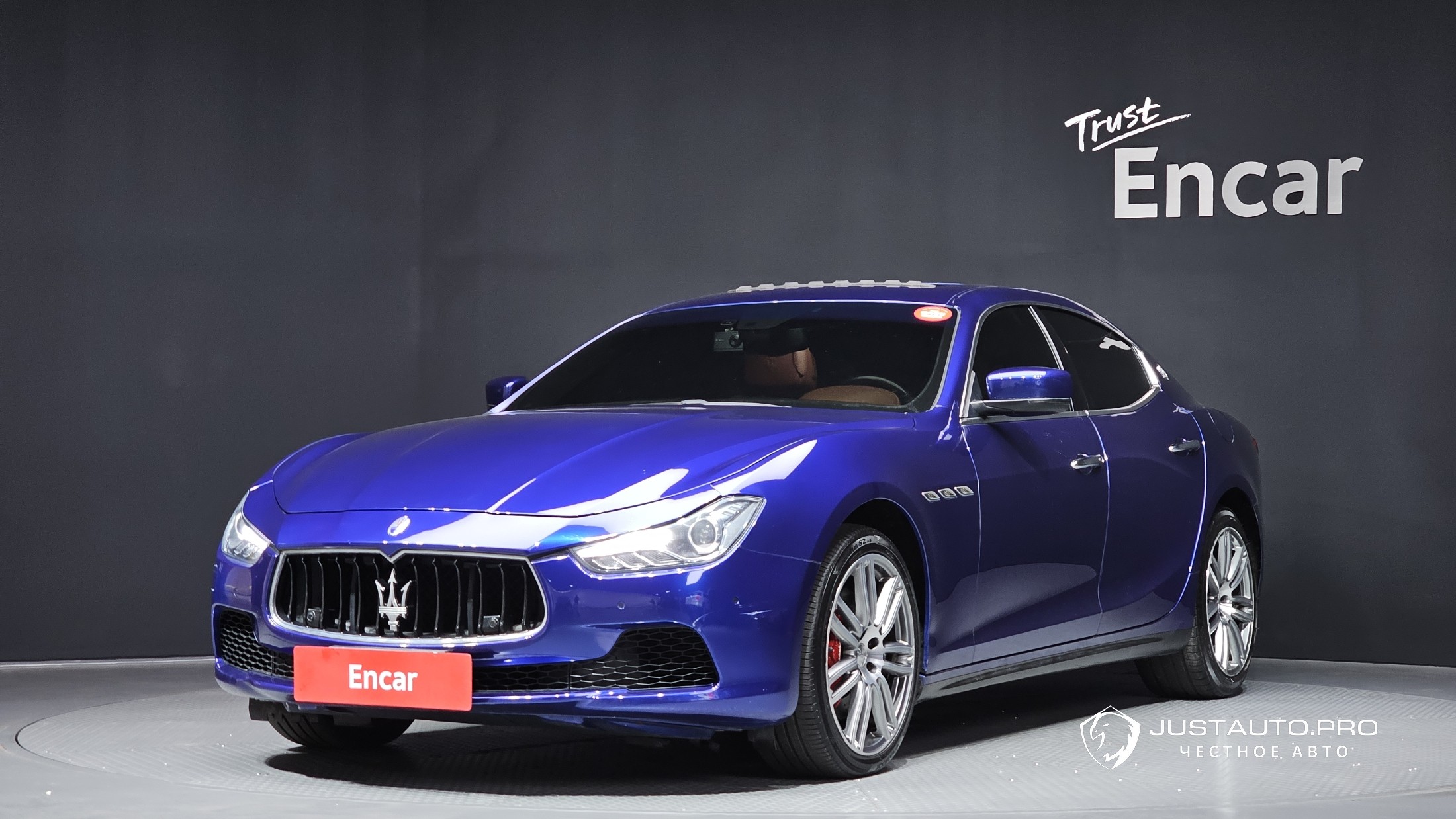 Автомобиль Maserati Ghibli