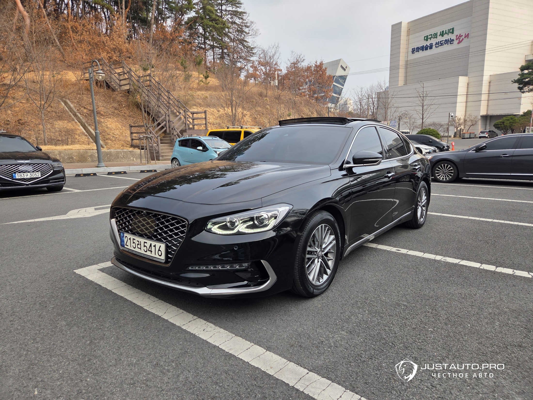 Автомобиль Hyundai Grandeur