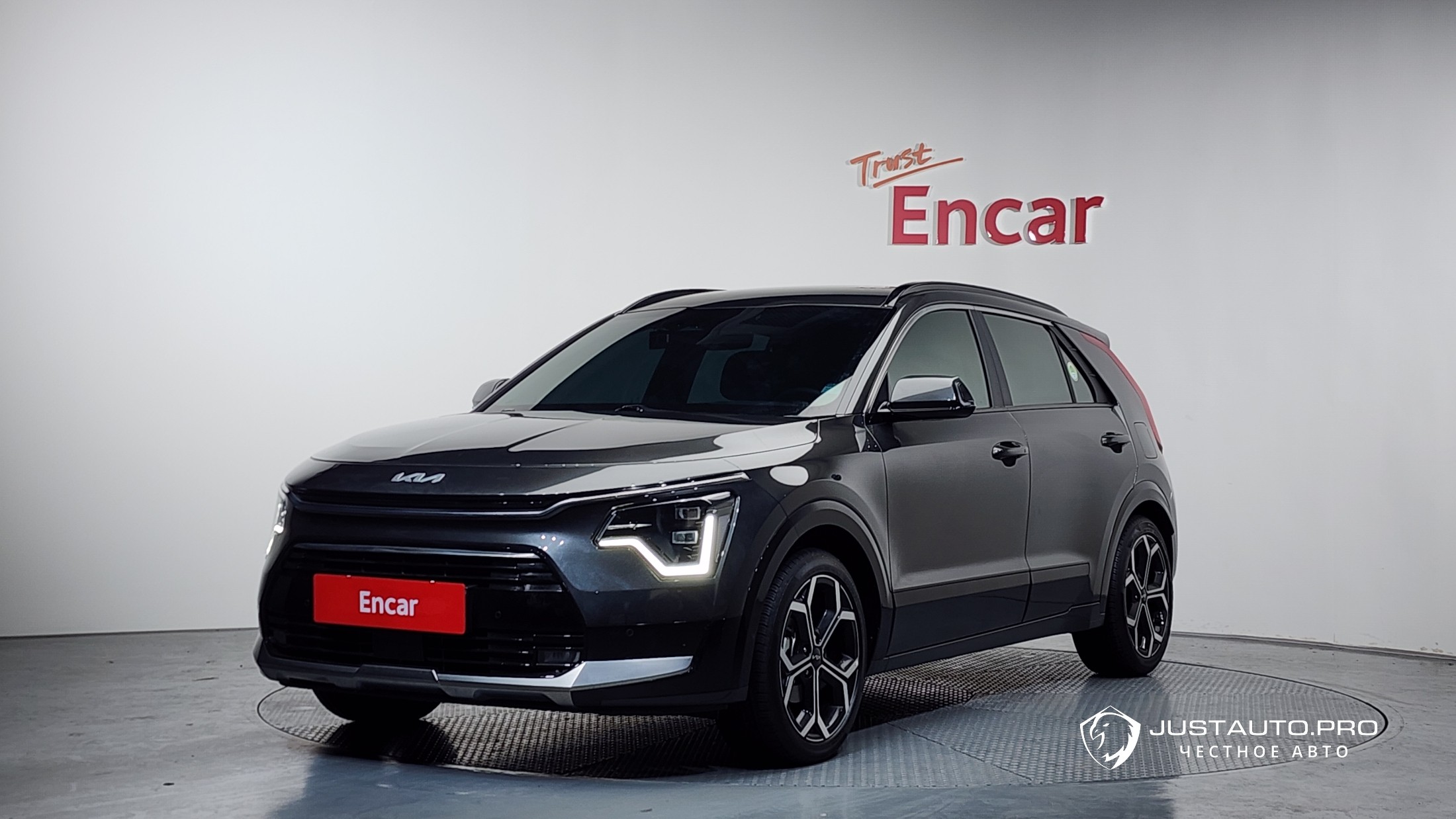 Автомобиль Kia Niro