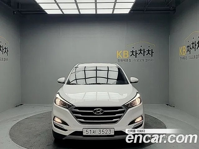 Автомобиль Hyundai Tucson
