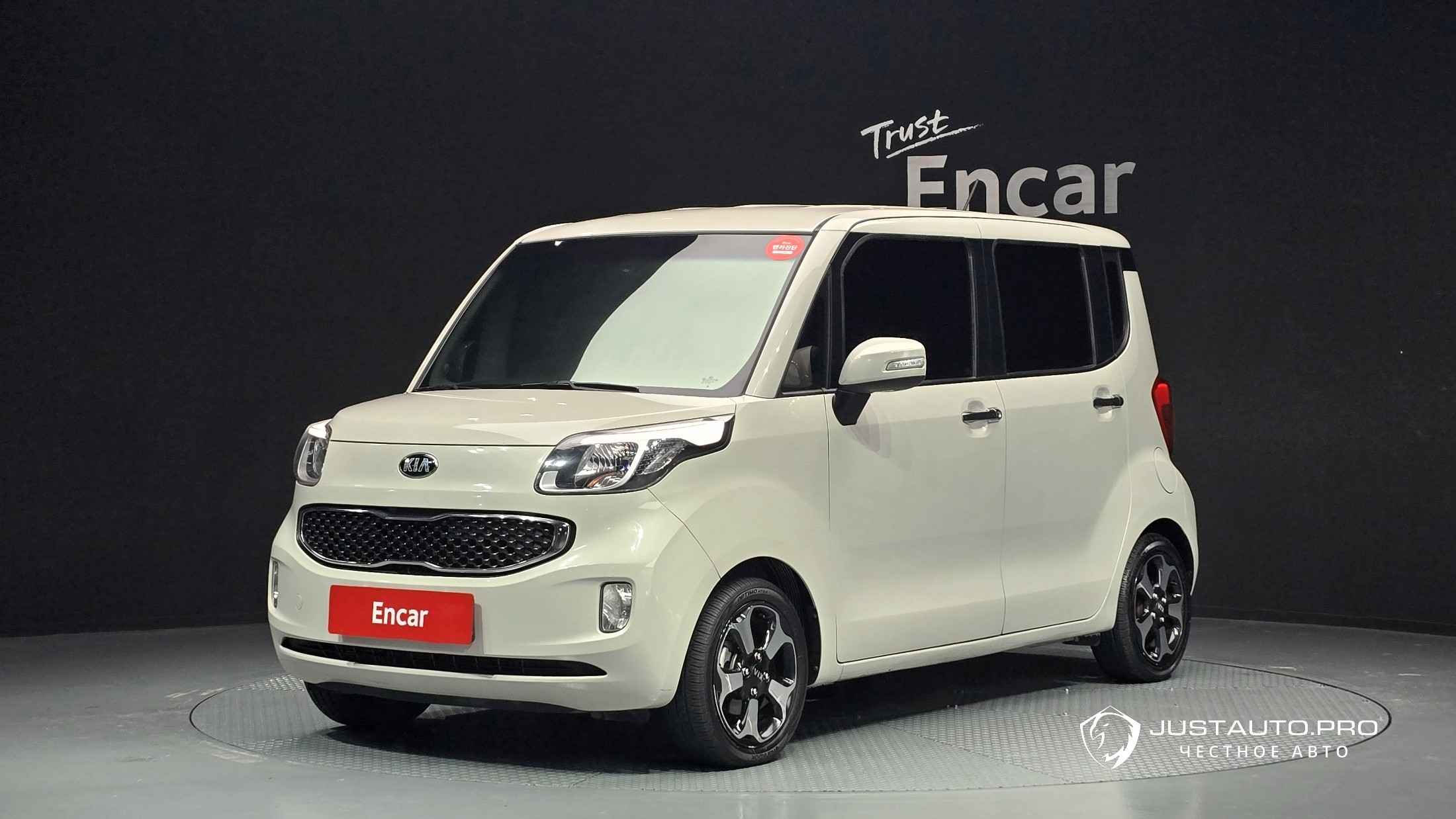 Автомобиль Kia RAY
