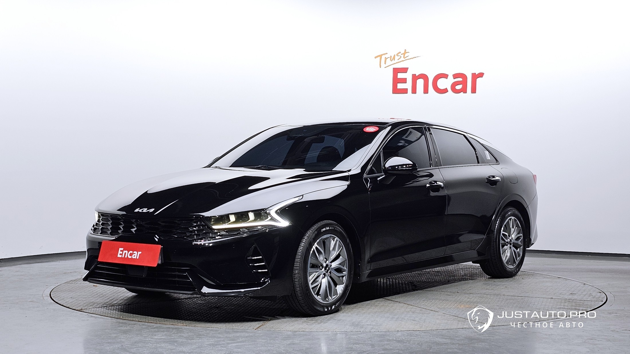 Автомобиль Kia K5
