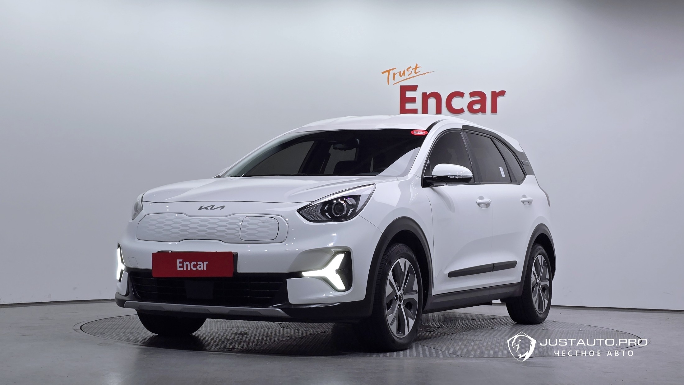 Автомобиль Kia Niro