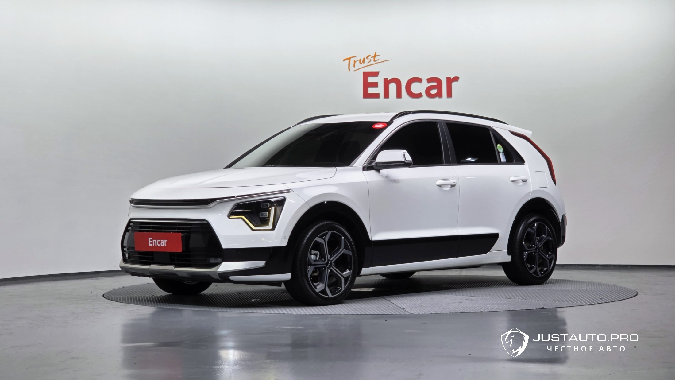 Автомобиль Kia Niro