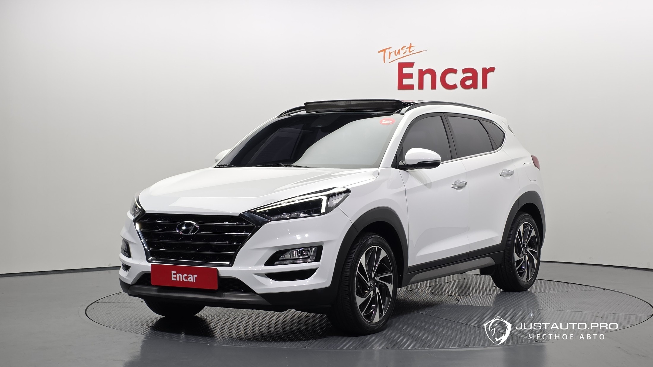 Автомобиль Hyundai Tucson