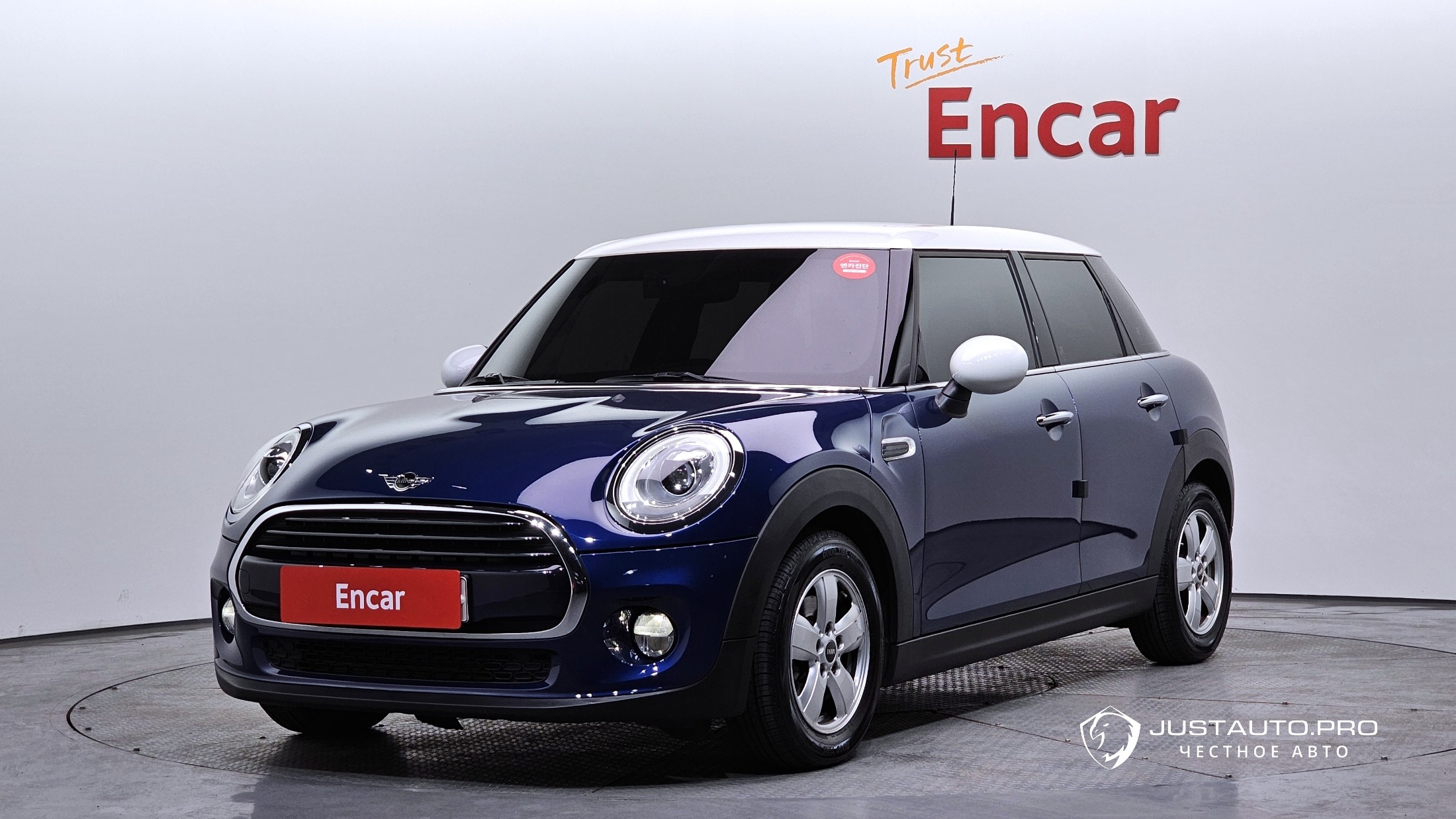 Автомобиль Mini Cooper