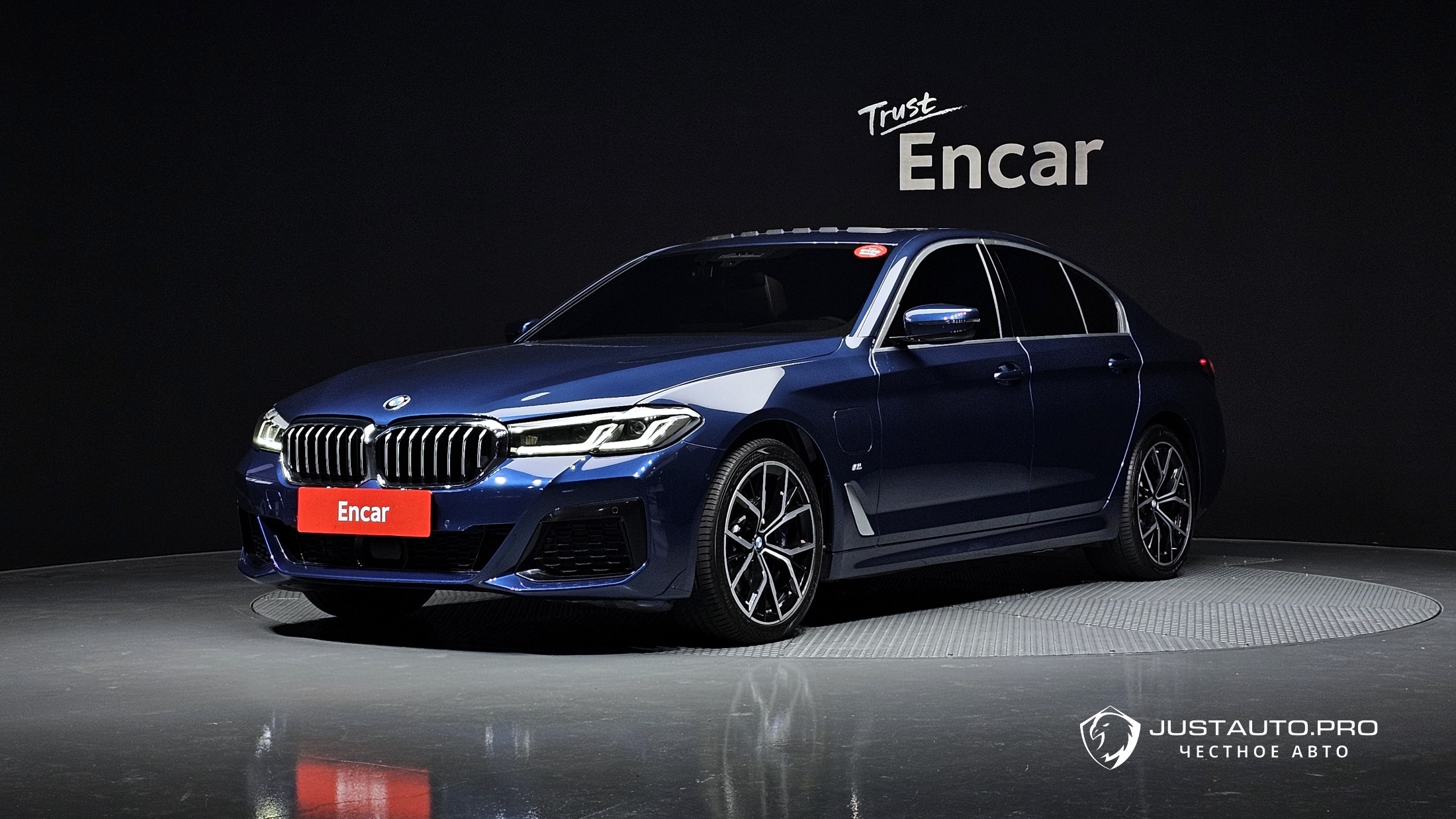 Автомобиль BMW 5-Series
