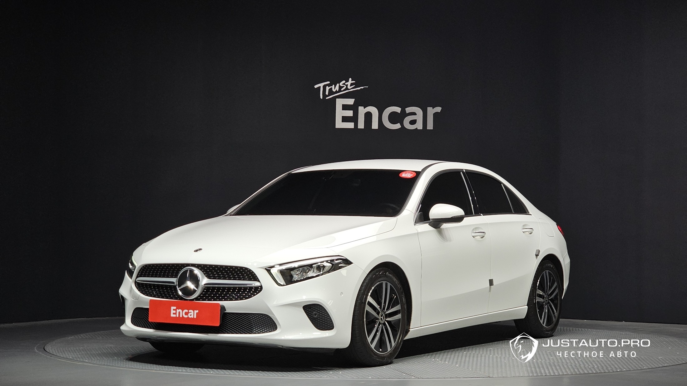 Автомобиль Mercedes-Benz A-Class