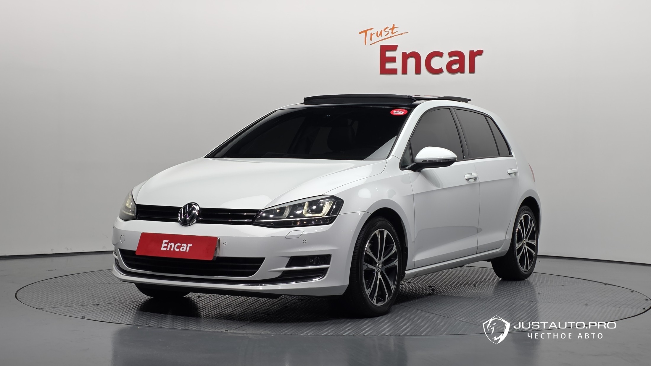 Автомобиль Volkswagen Golf