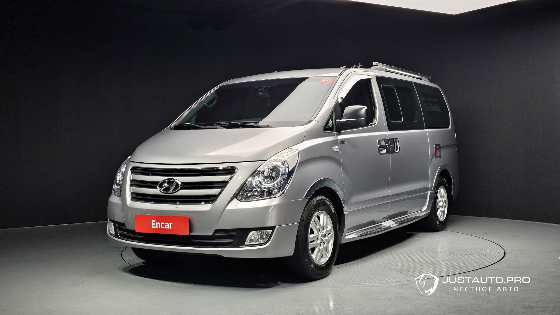 Автомобиль Hyundai Starex