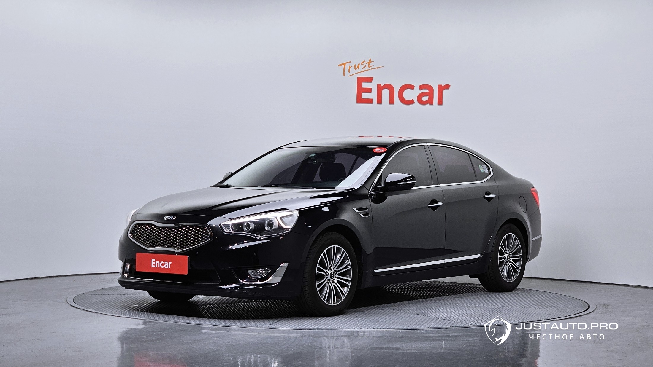 Автомобиль Kia K7