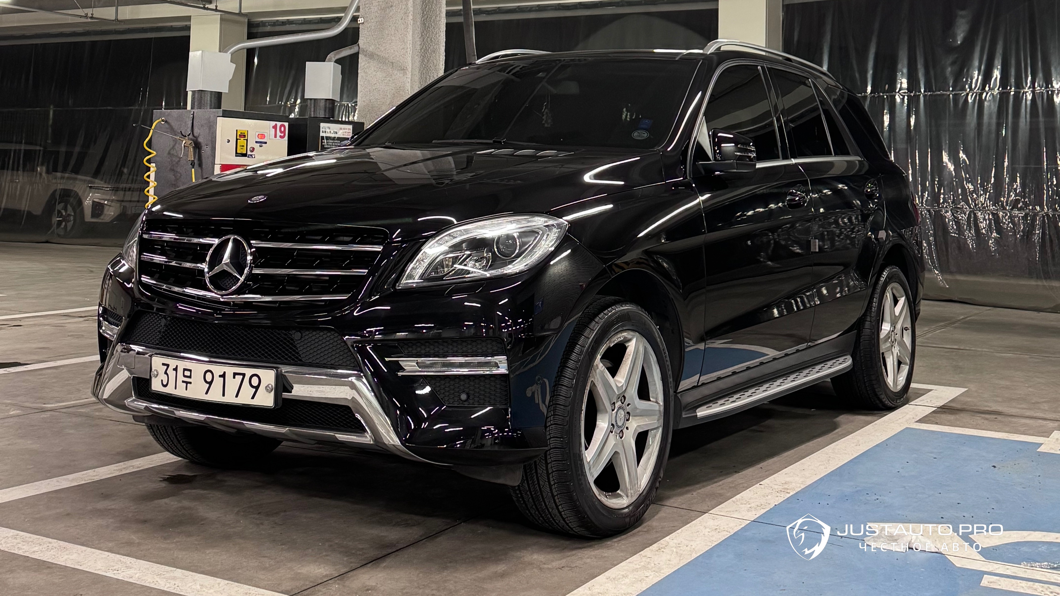 Автомобиль Mercedes-Benz M-class