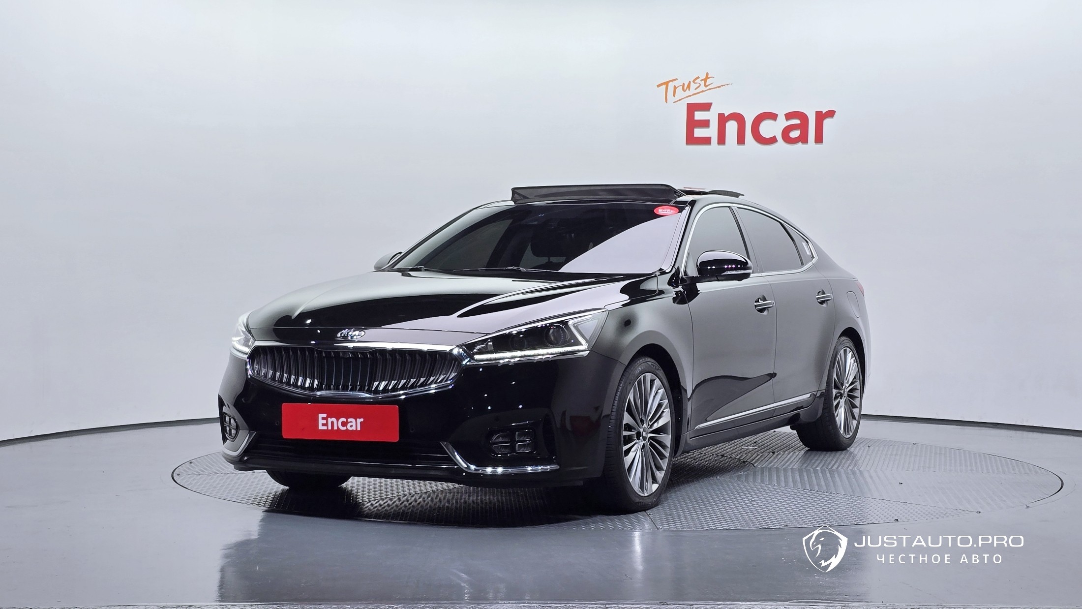 Автомобиль Kia K7