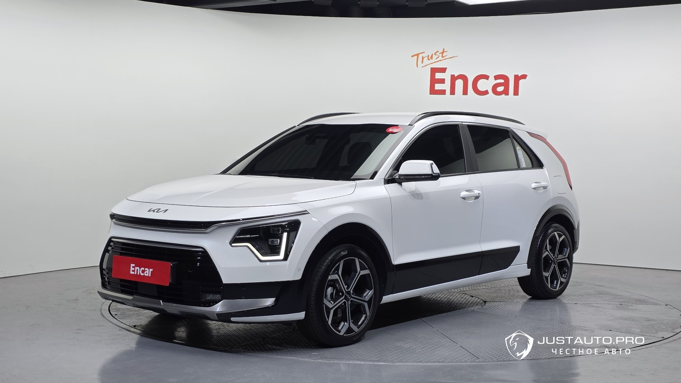 Автомобиль Kia Niro