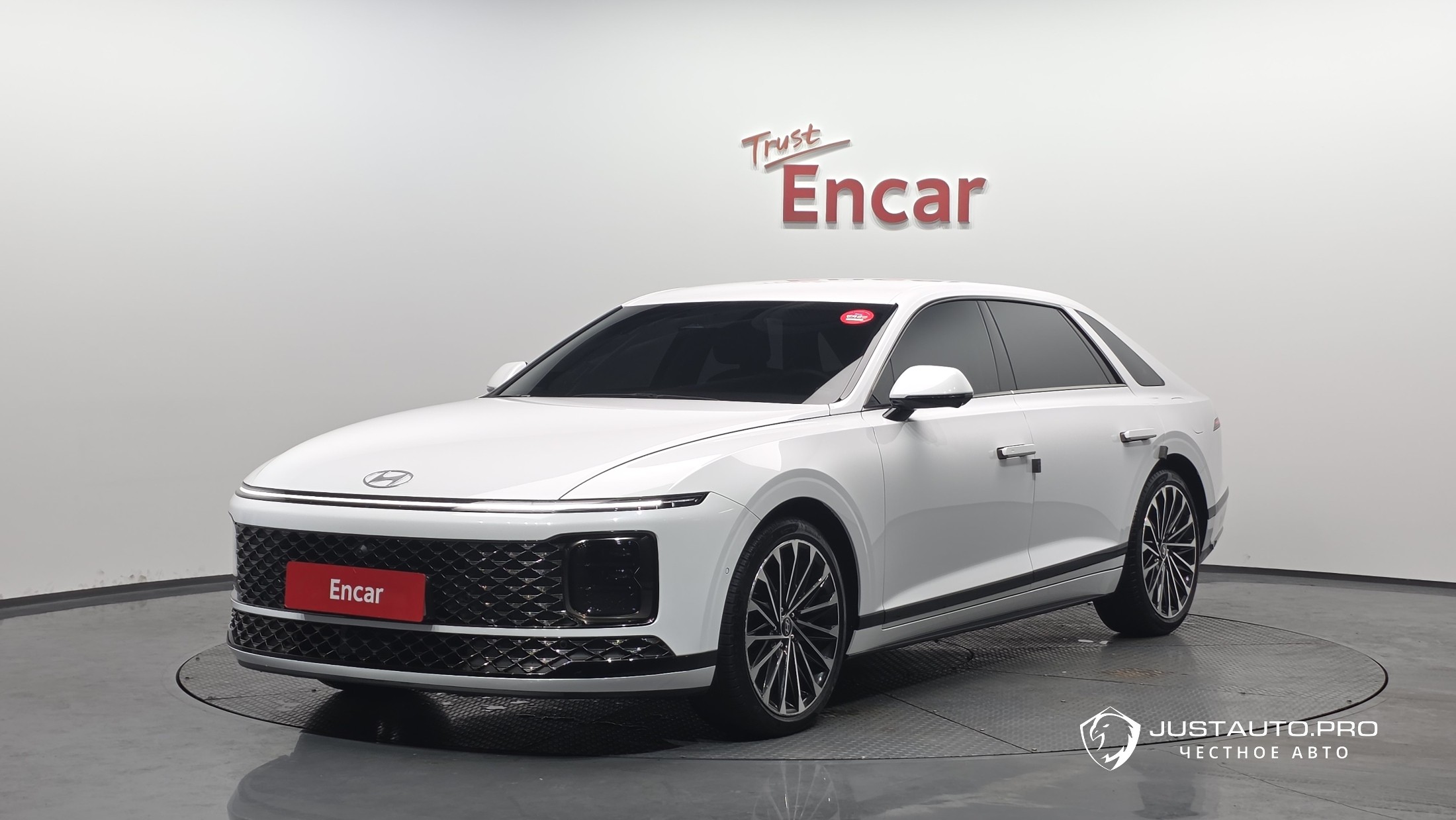 Автомобиль Hyundai Grandeur