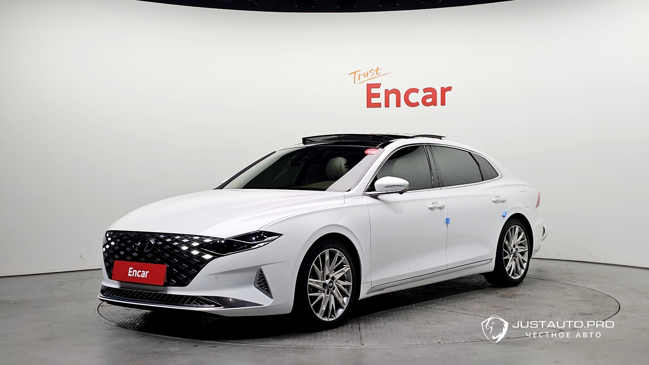Автомобиль Hyundai Grandeur