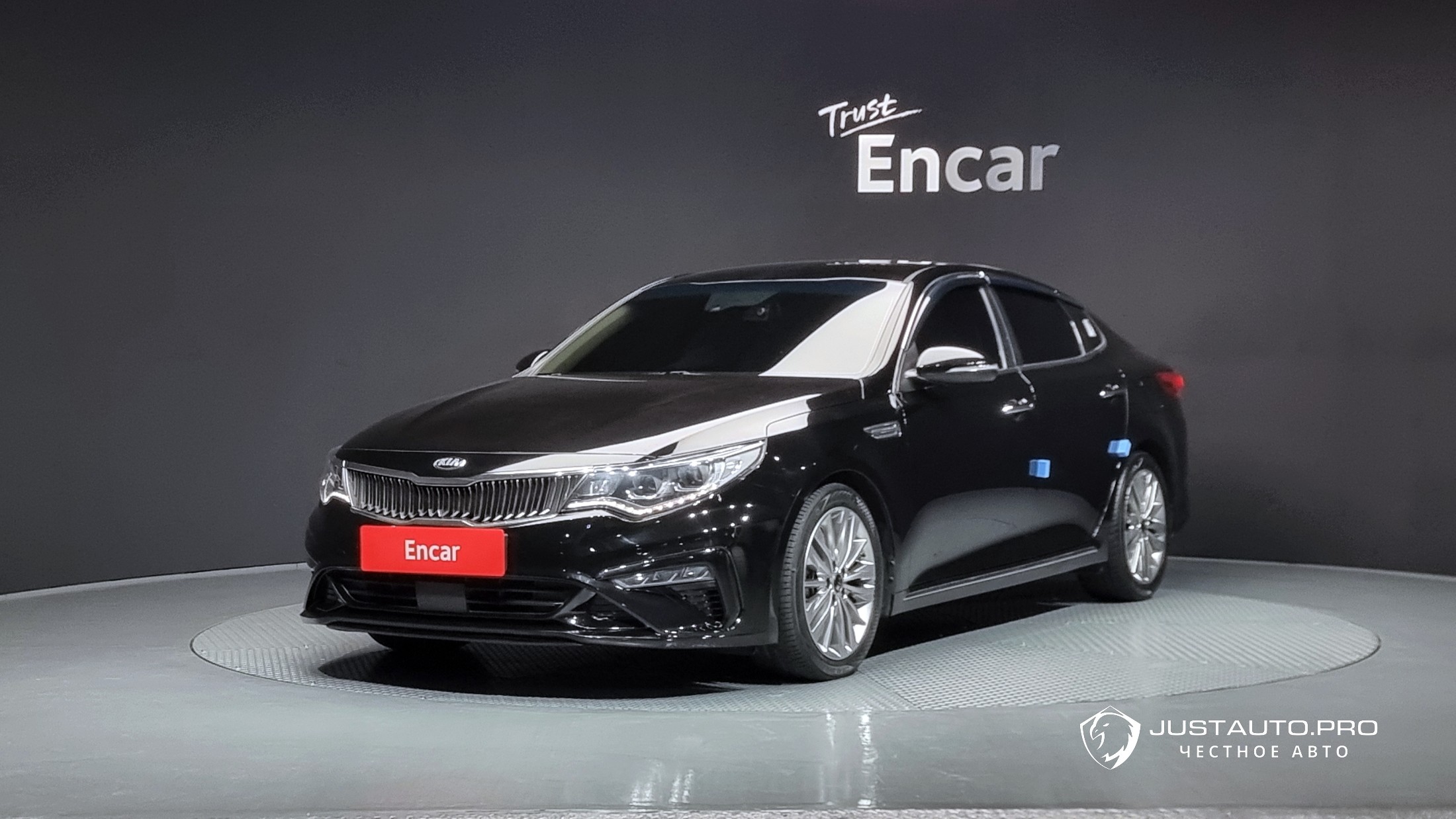 Автомобиль Kia K5